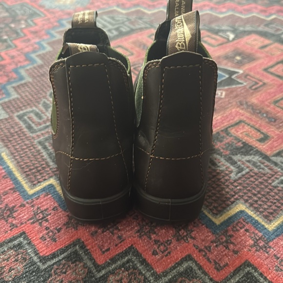 Blundstone Brown Ankle Boots - Picture 2 of 8